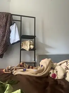 Snapshot of SSlady521 chatting on 10/07/25, 06:54 SSlady521 online show from 10/07/25, 06:54