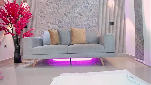 karlie small online show from 03/02/26, 08:04