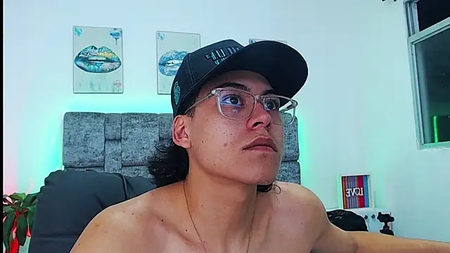 dirty model online show from 09/14/25, 12:54