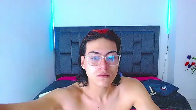 dirty model online show from 09/22/25, 03:19