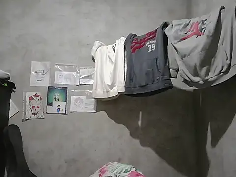 dirty model online show from 04/13/26, 09:42