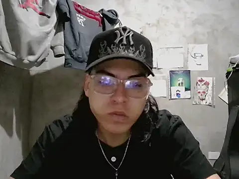 Snapshot of dirty_model chatting on 04/19/26, 08:13 dirty model online show from 04/19/26, 08:13