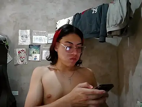 Snapshot of dirty_model chatting on 04/21/26, 06:01 dirty model online show from 04/21/26, 06:01