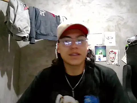 Snapshot of dirty_model chatting on 04/22/26, 11:34 dirty model online show from 04/22/26, 11:34