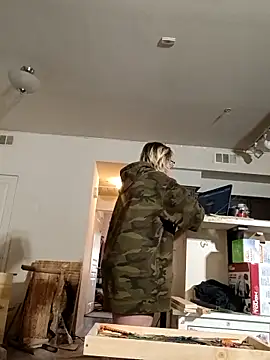 Snapshot of PremiumKitty chatting on 01/31/26, 11:14 PremiumKitty online show from 01/31/26, 11:14