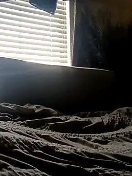 Snapshot of PremiumKitty chatting on 02/15/26, 10:06 PremiumKitty online show from 02/15/26, 10:06