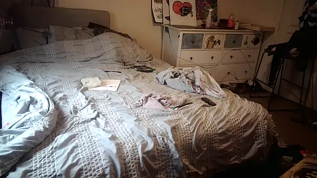 Snapshot of PremiumKitty chatting on 02/18/26, 10:50 PremiumKitty online show from 02/18/26, 10:50