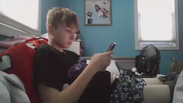 Liam axel35 online show from 12/15/25, 08:57