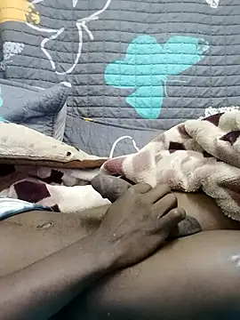 Snapshot of thabang2222 chatting on 09/10/25, 03:50 thabang2222 online show from 09/10/25, 03:50