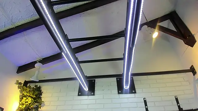 ItaloMoore online show from 11/06/25, 11:22