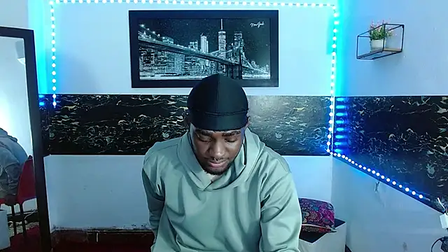 Snapshot of eebony_stallion chatting on 10/04/25, 03:04 eebony stallion online show from 10/04/25, 03:04