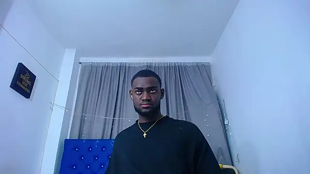 Snapshot of eebony_stallion chatting on 11/07/25, 03:17 eebony stallion online show from 11/07/25, 03:17