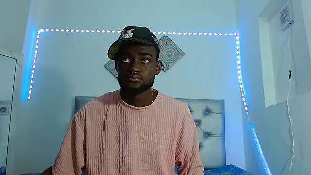 Snapshot of eebony_stallion chatting on 11/12/25, 06:19 eebony stallion online show from 11/12/25, 06:19