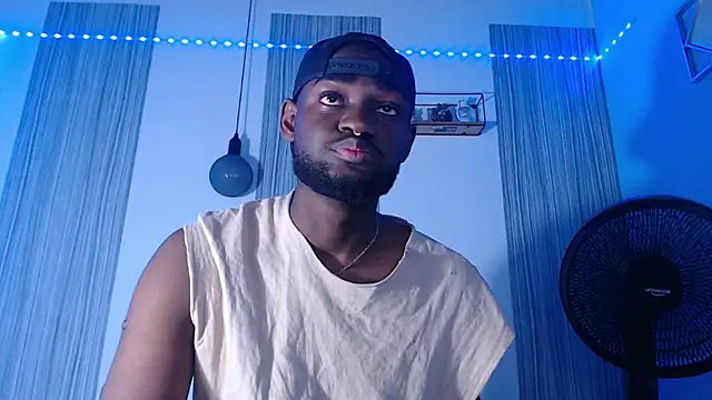 Snapshot of eebony_stallion chatting on 02/21/26, 12:22 eebony stallion online show from 02/21/26, 12:22