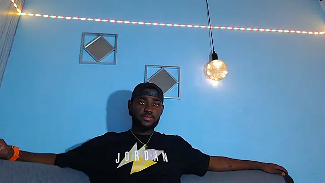 Snapshot of eebony_stallion chatting on 02/24/26, 02:20 eebony stallion online show from 02/24/26, 02:20