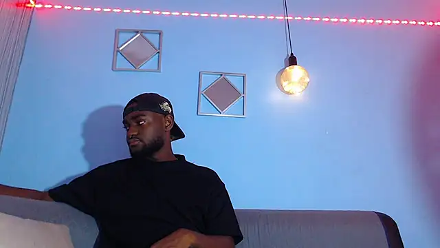 Snapshot of eebony_stallion chatting on 02/25/26, 03:05 eebony stallion online show from 02/25/26, 03:05