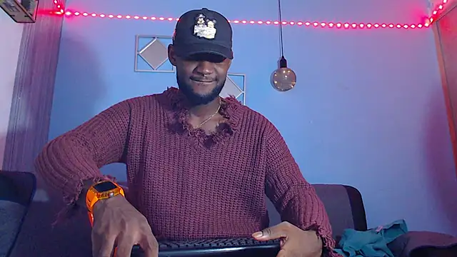 Snapshot of eebony_stallion chatting on 02/28/26, 03:18 eebony stallion online show from 02/28/26, 03:18