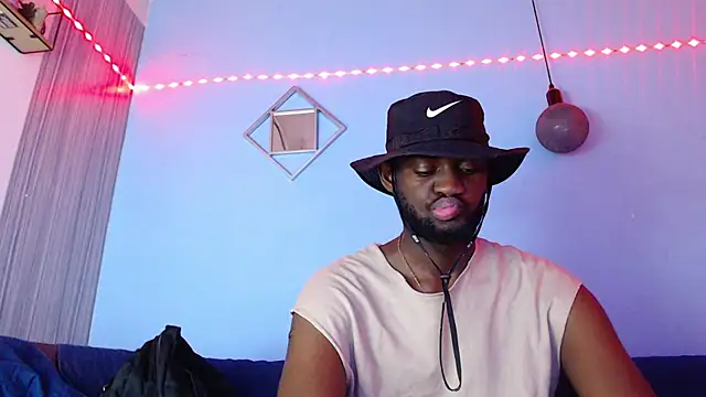 Snapshot of eebony_stallion chatting on 04/09/26, 06:24 eebony stallion online show from 04/09/26, 06:24