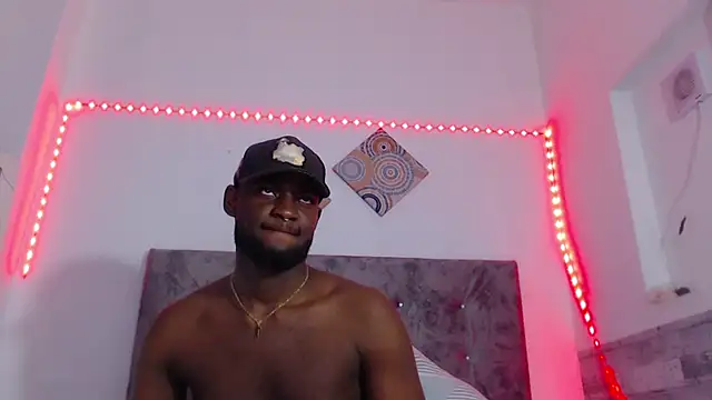 Snapshot of eebony_stallion chatting on 04/15/26, 07:58 eebony stallion online show from 04/15/26, 07:58