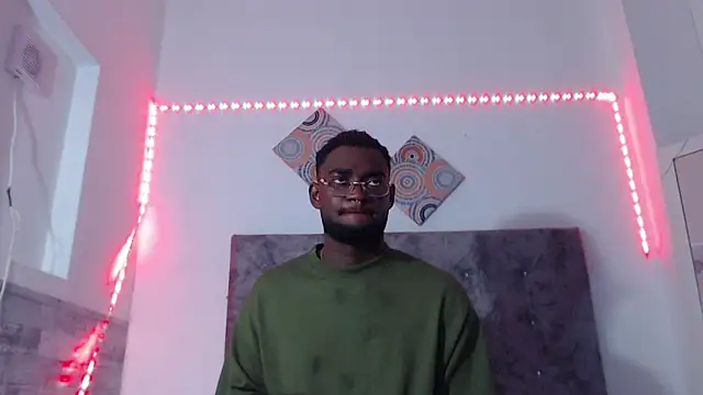 Snapshot of eebony_stallion chatting on 07/17/26, 11:28 eebony stallion online show from 07/17/26, 11:28