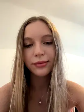 bbysonia online show from 09/29/25, 12:10