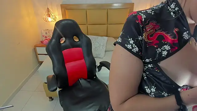 MELISSAROUGE online show from 11/24/25, 07:35