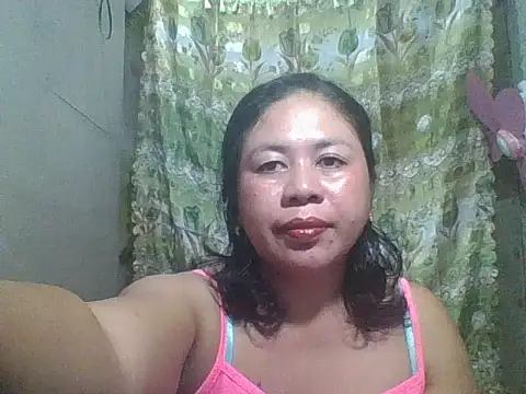 Snapshot of Pinay_Mama1234 chatting on 01/15/26, 11:48 Pinay Mama1234 online show from 01/15/26, 11:48