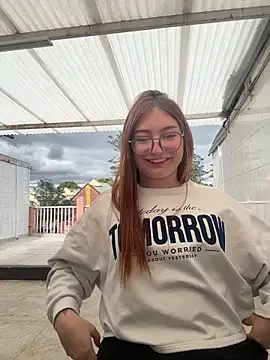 LunaVelvet777 online show from 11/26/25, 06:42