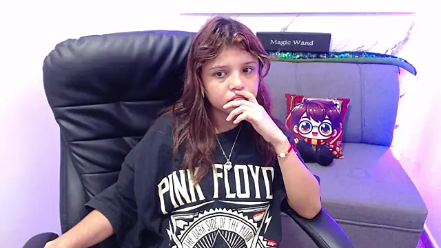 minnie cake online show from 09/11/25, 09:04