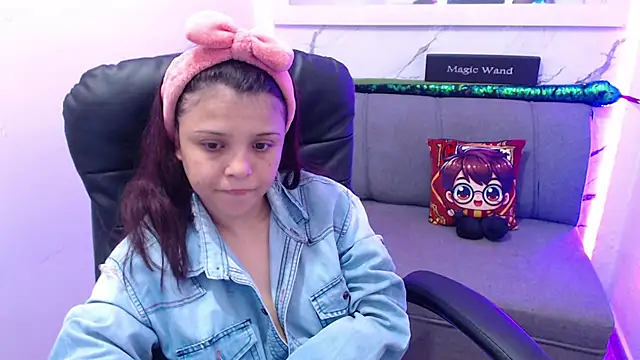 minnie cake online show from 10/06/25, 10:07