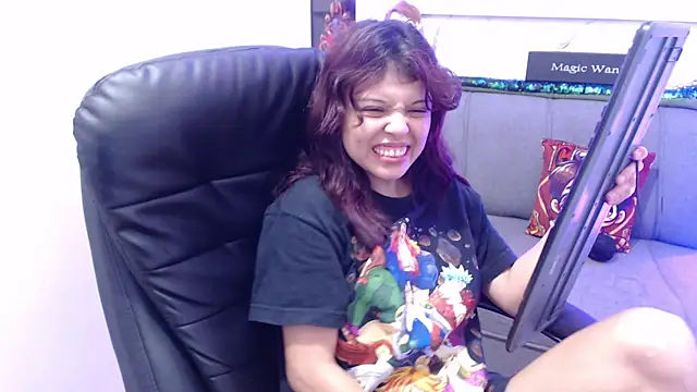 minnie cake online show from 10/19/25, 12:44