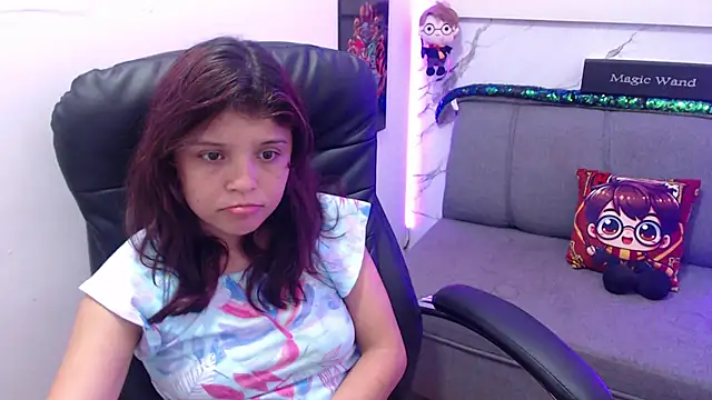 minnie cake online show from 10/19/25, 09:26