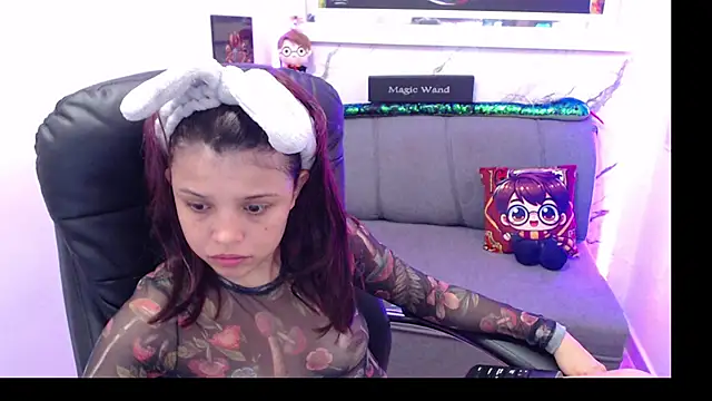 minnie cake online show from 10/23/25, 12:10