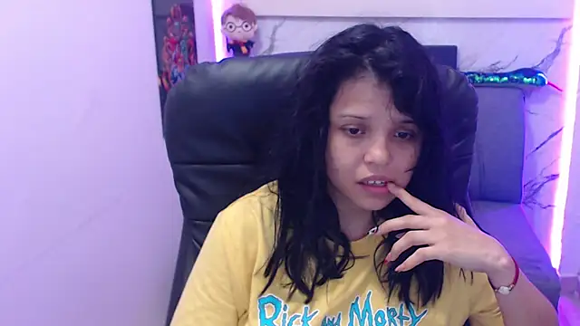 minnie cake online show from 11/22/25, 09:58