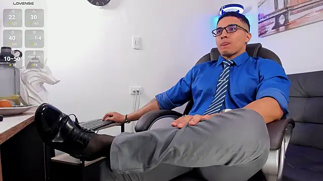 Dash Bukoski online show from 11/09/25, 02:15