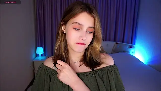 NylaNadler online show from 11/01/25, 06:15