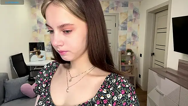 Snapshot of NylaNadler chatting on 02/15/26, 06:10 NylaNadler online show from 02/15/26, 06:10