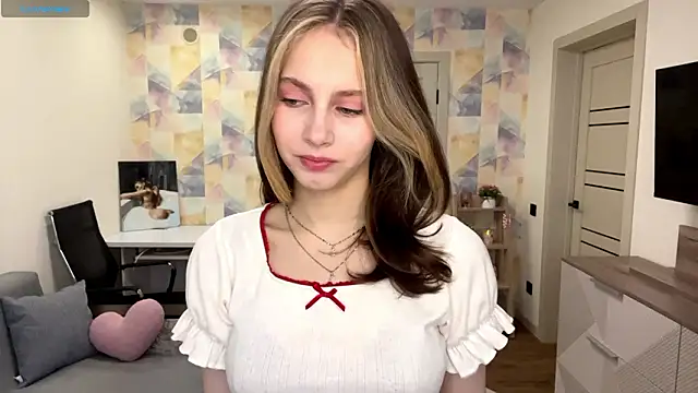 Snapshot of NylaNadler chatting on 02/20/26, 05:37 NylaNadler online show from 02/20/26, 05:37