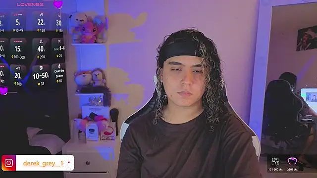 Snapshot of derek_greyy_ chatting on 03/11/26, 08:15 derek greyy online show from 03/11/26, 08:15