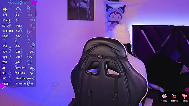 Snapshot of derek_greyy_ chatting on 04/13/26, 08:14 derek greyy online show from 04/13/26, 08:14