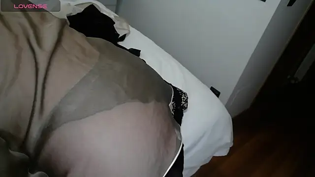 paulaSTendhal online show from 02/05/26, 02:16