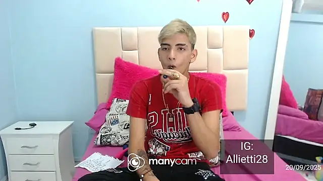 SkyAndSeth online show from 11/04/25, 05:39