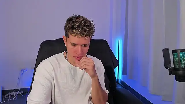 Snapshot of nathan_blake chatting on 01/12/26, 03:17 nathan blake online show from 01/12/26, 03:17