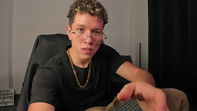 Snapshot of nathan_blake chatting on 02/05/26, 07:51 nathan blake online show from 02/05/26, 07:51