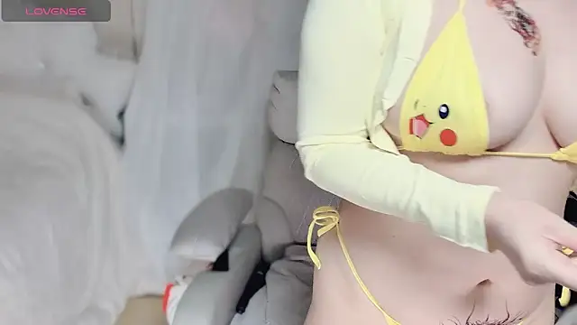 Amaya-yooo-36D online show from 03/21/26, 08:41