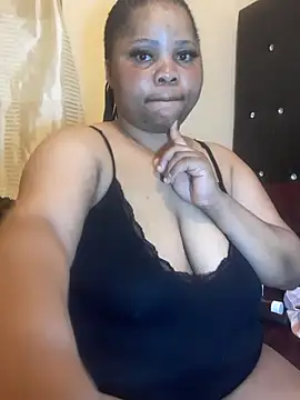 Snapshot of PRINCESSEMELXX93 chatting on 09/16/25, 02:45 PRINCESSEMELXX93 online show from 09/16/25, 02:45