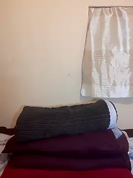 Snapshot of PRINCESSEMELXX93 chatting on 10/24/25, 02:08 PRINCESSEMELXX93 online show from 10/24/25, 02:08