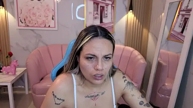 Jade Jones a online show from 09/13/25, 03:50