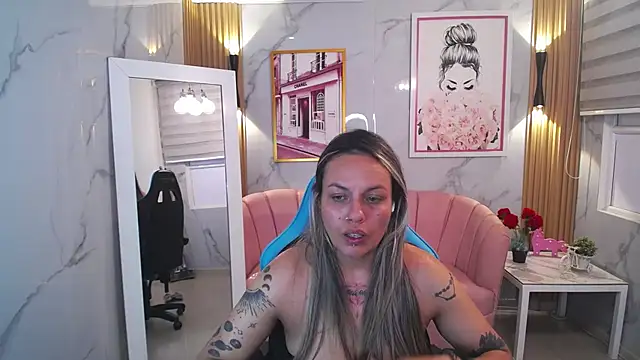 Jade Jones a online show from 10/19/25, 03:40