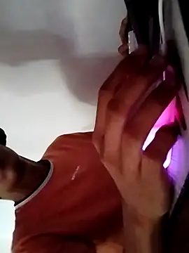 Snapshot of kjohn20 chatting on 11/14/25, 10:25 kjohn20 online show from 11/14/25, 10:25